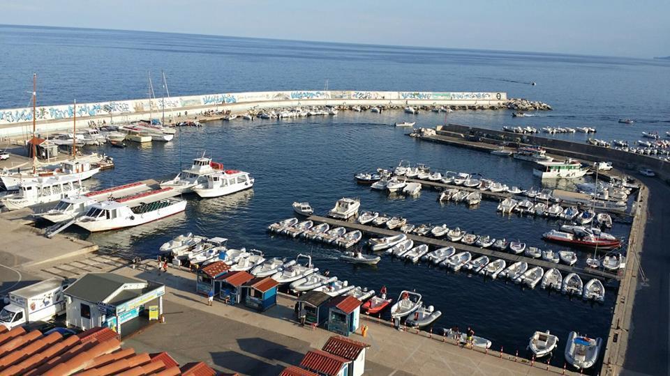 Holiday Home Golfo Di Orosei Cala Gonone Dış mekan fotoğraf